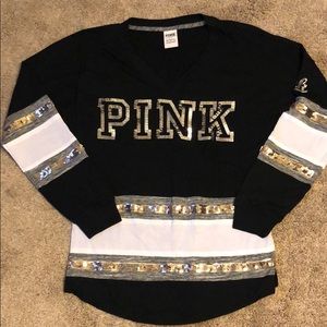 VS PINK V-neck Longsleeve